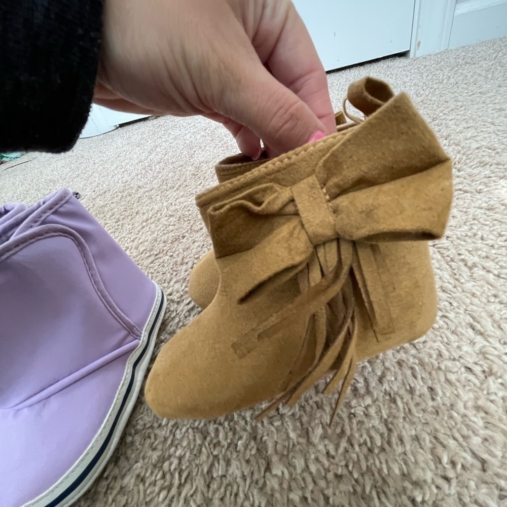 NWOT Baby girls shoe lot size 0-6/6-12 - Picture 3 of 3